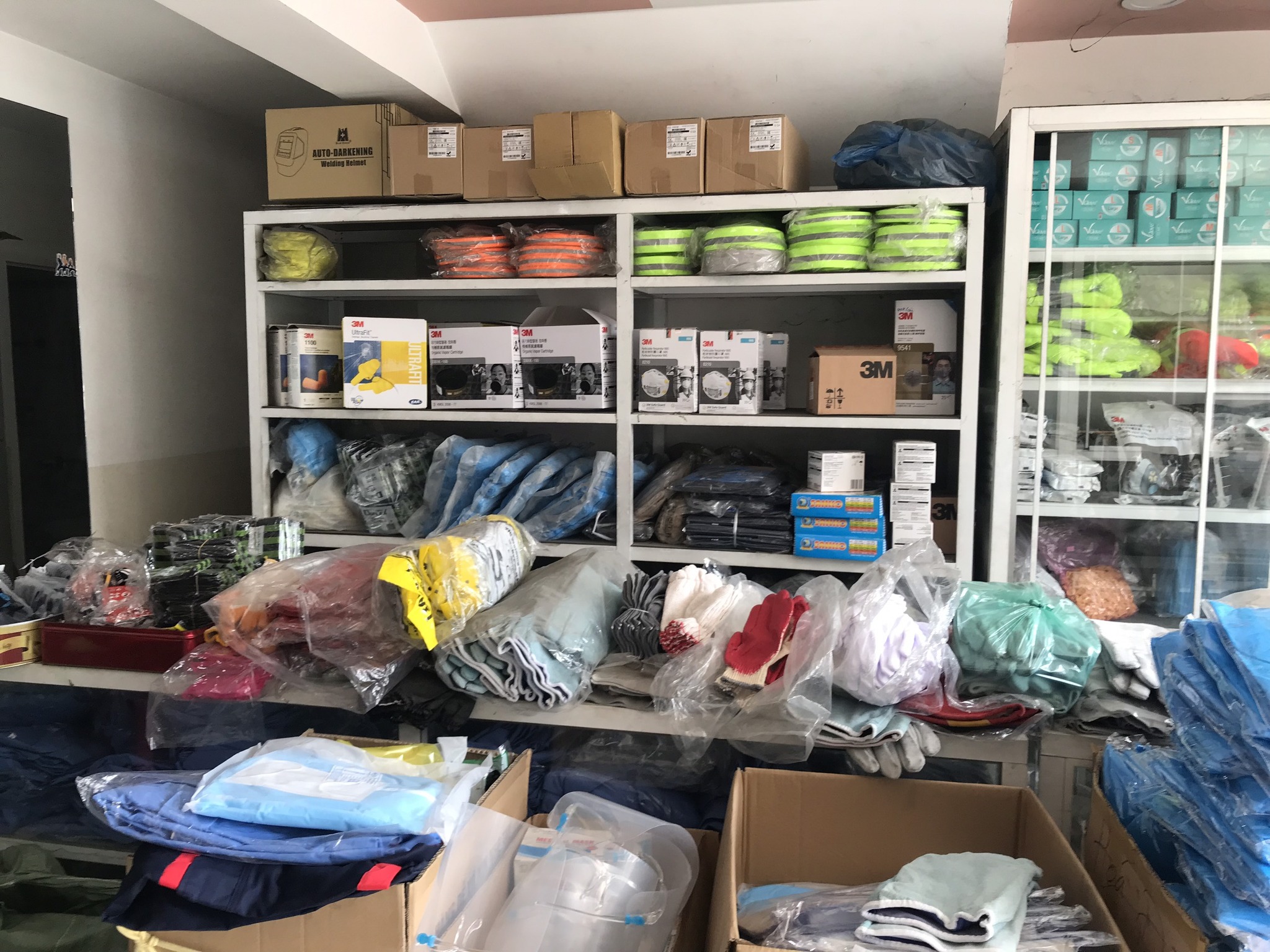 Cung cấp sản phẩm đồ bảo hộ lao động tại Bình Dương giá tốt