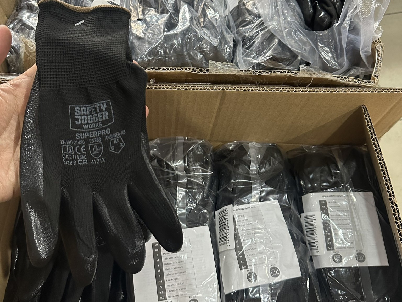 Găng tay bảo hộ lao động