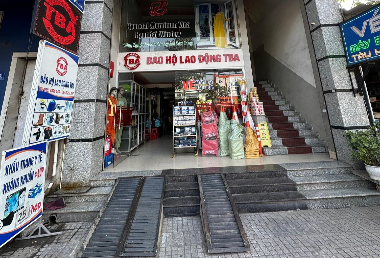 Tìm hiểu về tầm quan trọng của đồ bảo hộ lao động