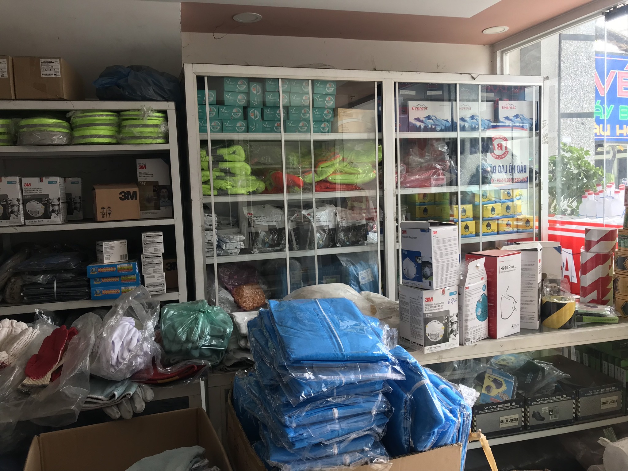 Lý do bạn nên trang bị đồ bảo hộ tại Cần Thơ