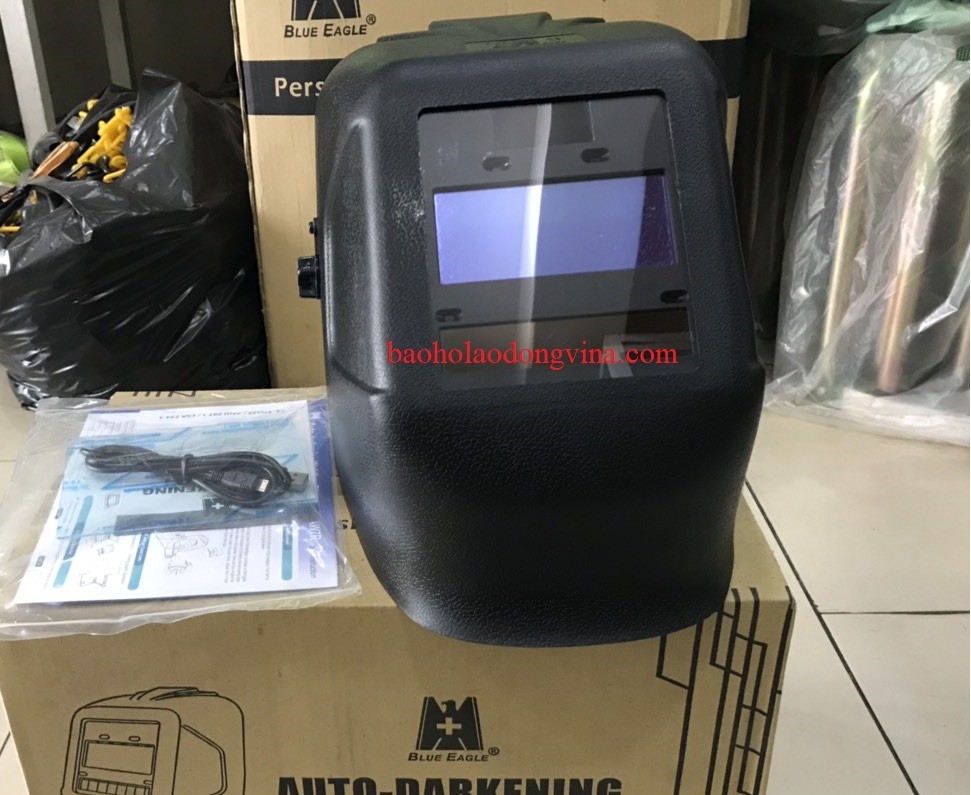 Khẩu trang và mặt nạ phòng độc