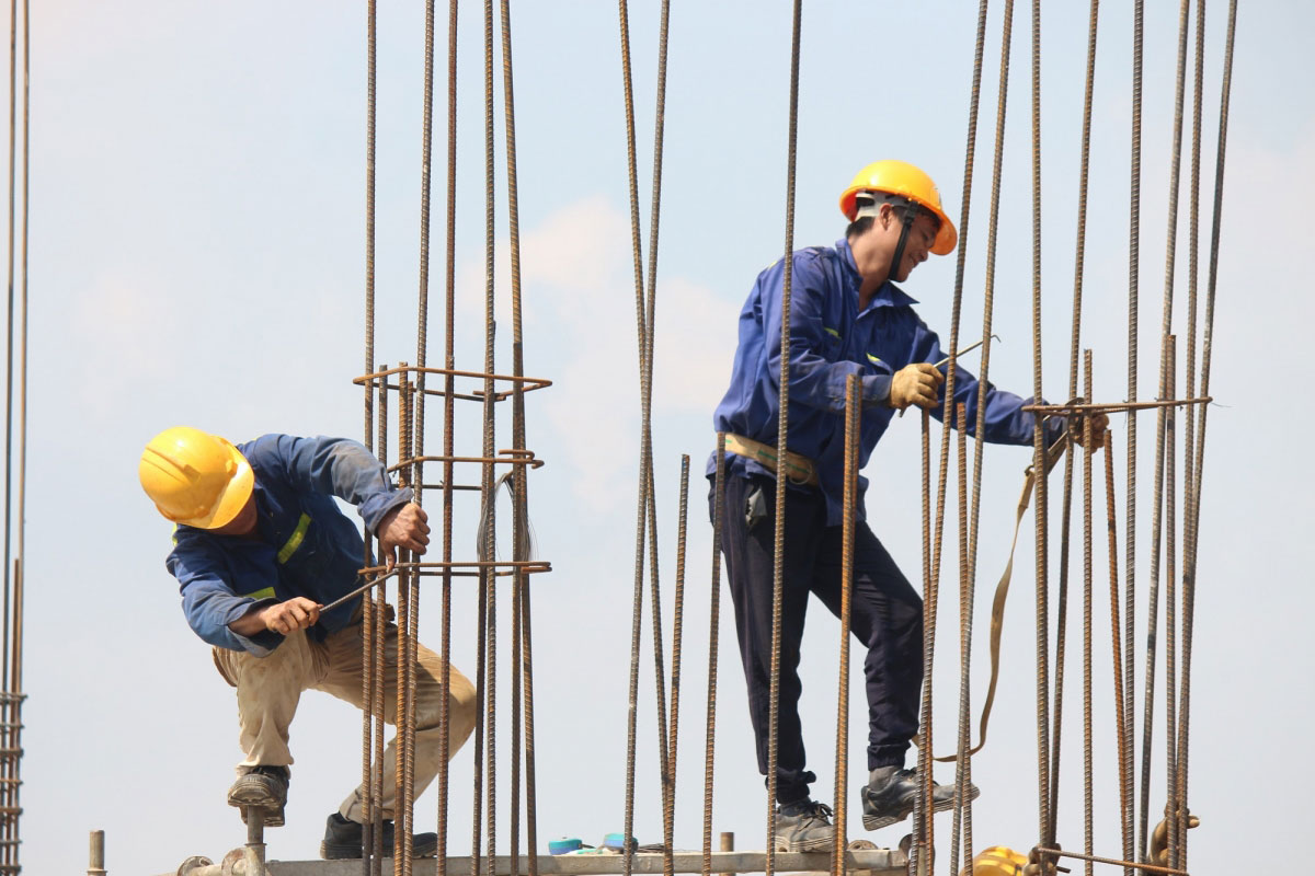 Cảnh giác những yếu tố nguy hiểm khi lao động tại công trường xây dựng