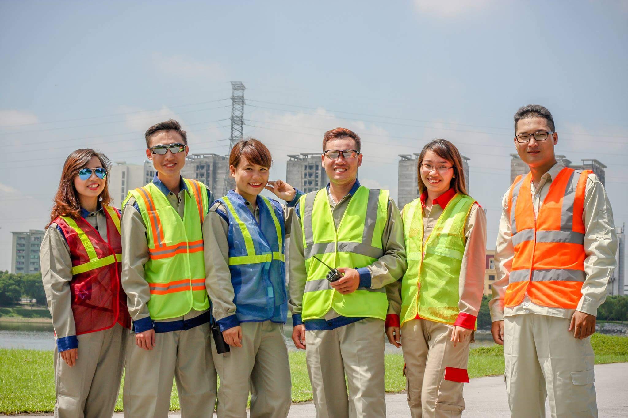 Nhận đặt may đồng phục công nhân, học sinh, in logo