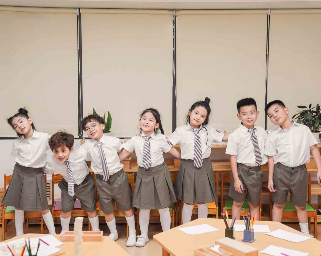 Dịch vụ đặt may đồng phục công nhân, học sinh, in logo